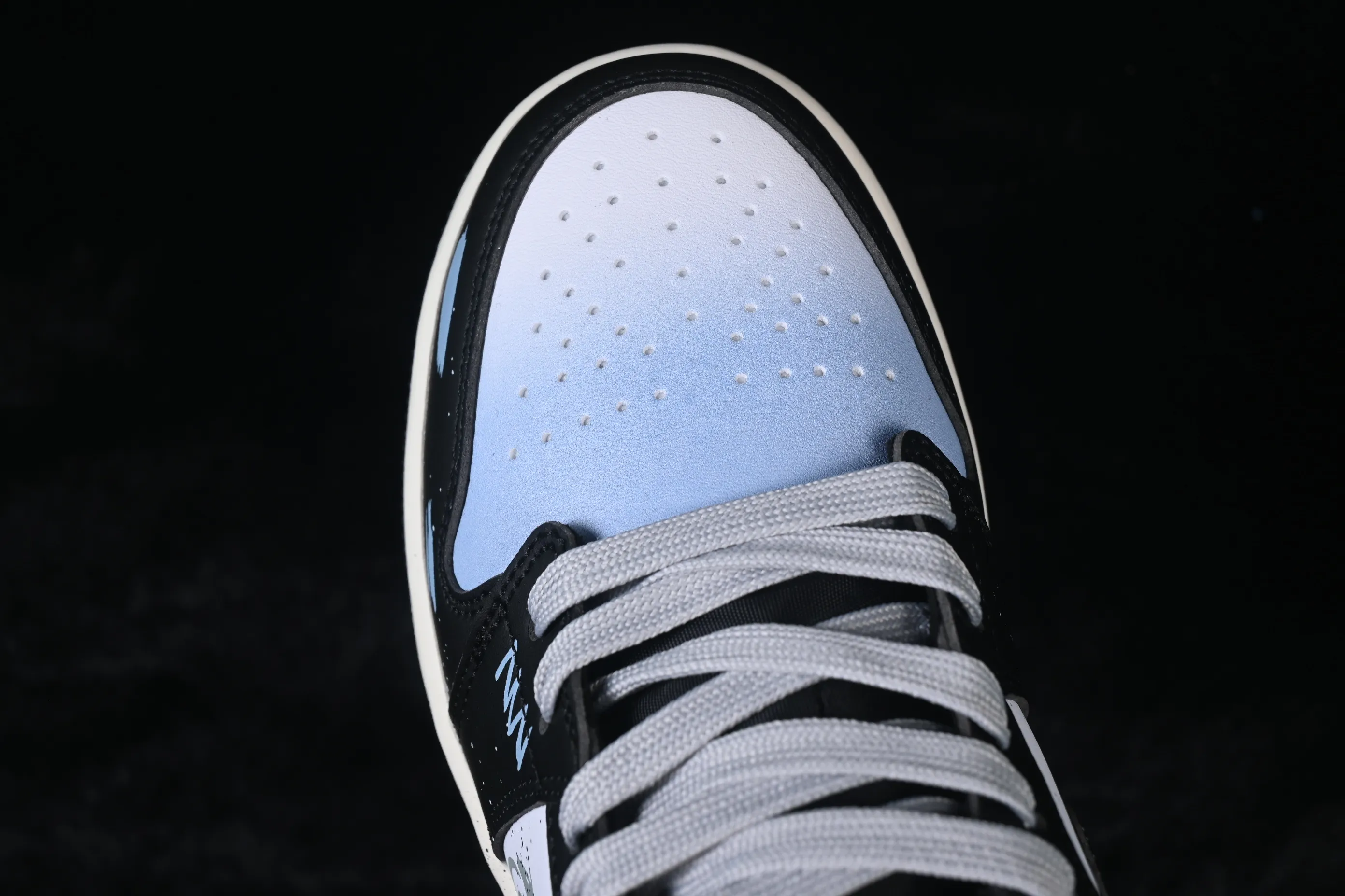 All categories Air Jordan Jordan series basketball shoes Air Jordan 1 Low Air Jordan 1 Low AJ1 Joe 1 Year of the Horse limited low-top cultural casual sneakers 553560-081